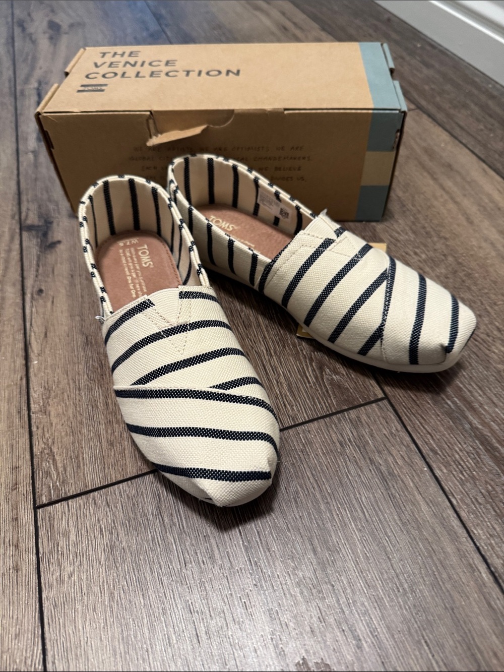 Toms Women's Striped Canvas Alpargata - Cream & Black